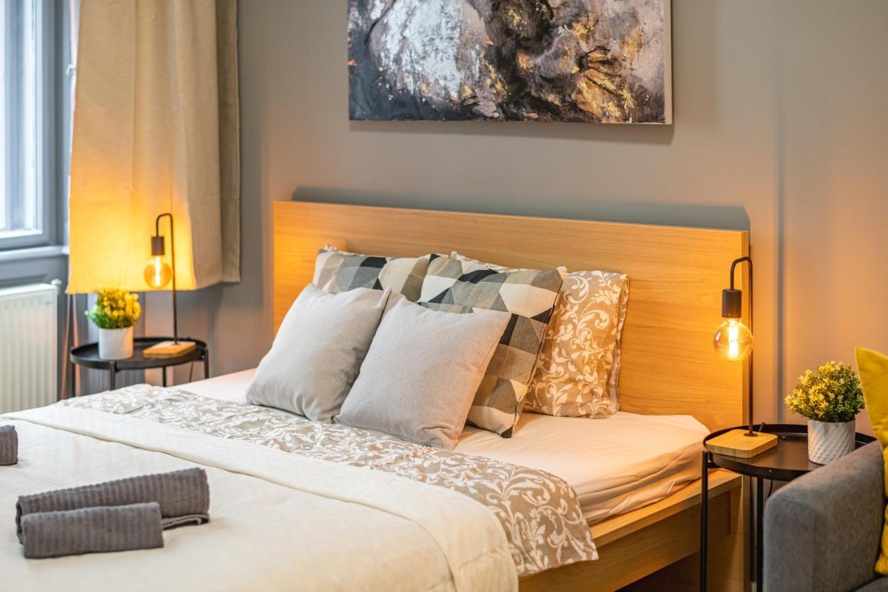 Deluxe Kazincy Apartment In The Heart Of Budapest Extérieur photo