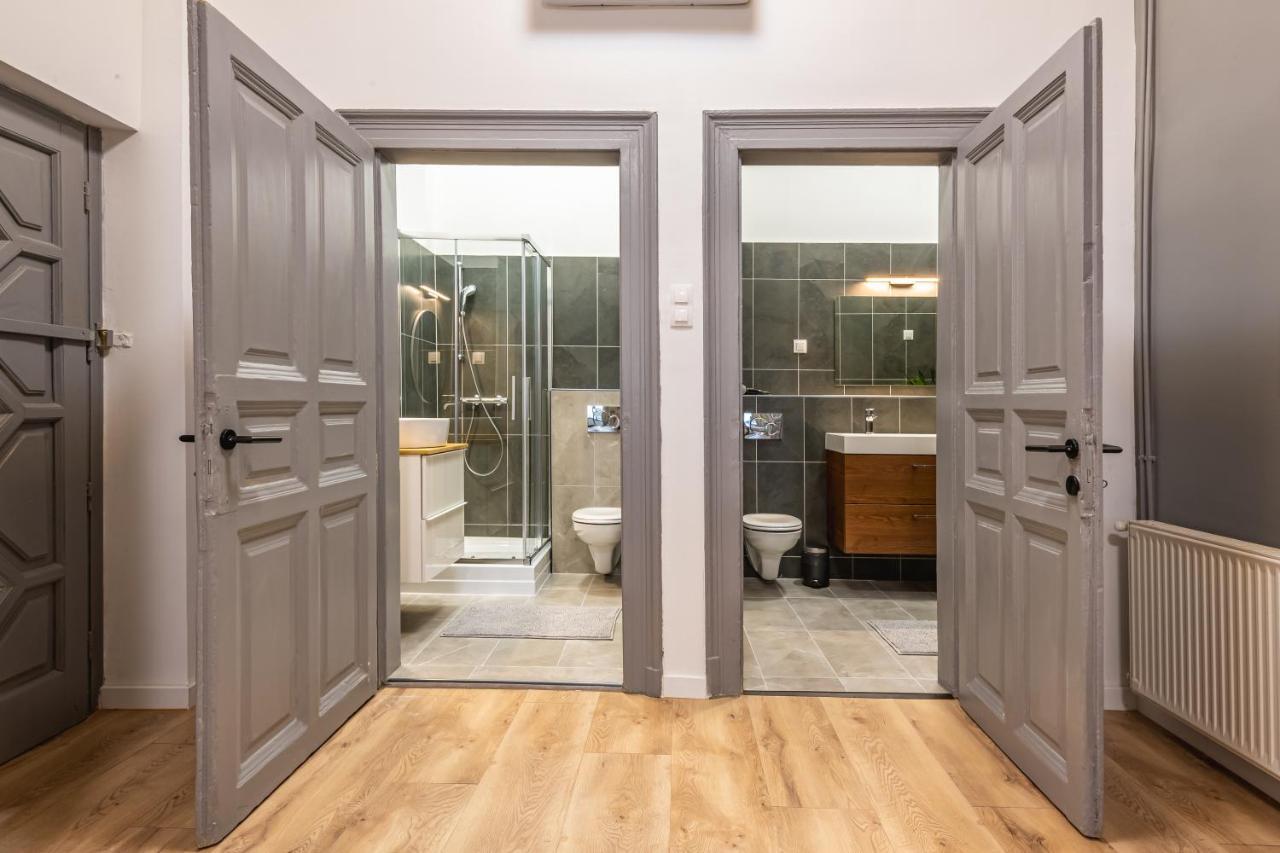 Deluxe Kazincy Apartment In The Heart Of Budapest Extérieur photo